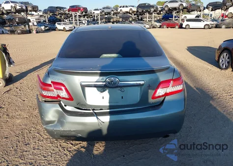 2011 Toyota Camry Xle z USA, uszkodzony, nr VIN 4T4BF3EK4BR135207